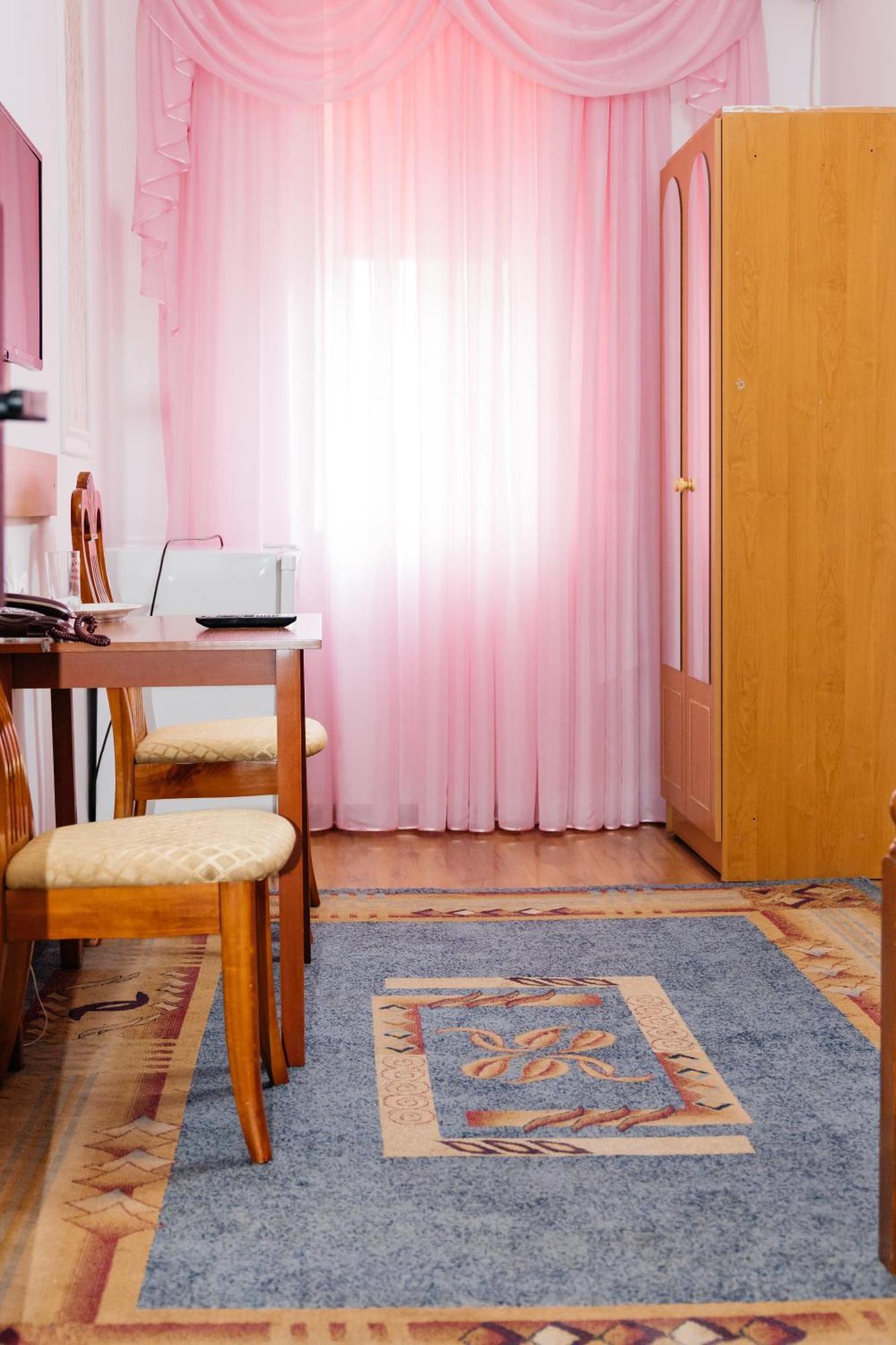 Hotel ВаYan Шымкент Экстерьер фото
